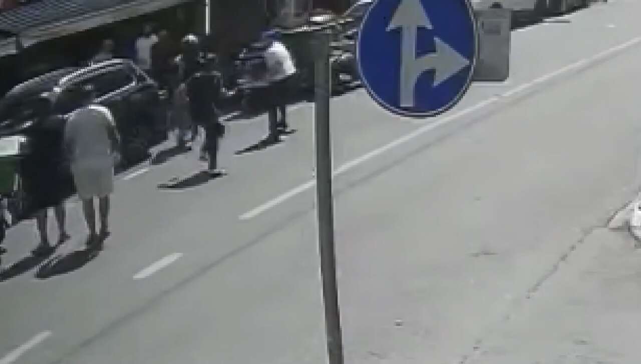 Motosiklet kavgası kanlı bitti! Market çalışanı tarafından bıçaklandı 9